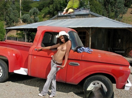 Farm Girl Zeina Heart Strips Nude In Back Of Vintage Pickup Truck In A Sun Hat