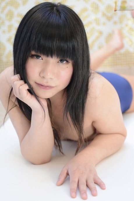Japanese Most Beautiful Ladyboys - Shemale Japan Nude Porn Pics - PornPics.com