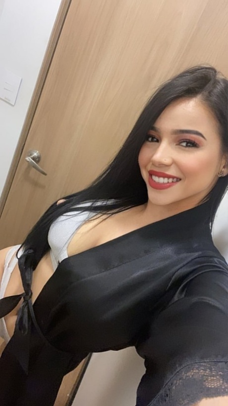 Stunning Latina Amateur Only Fans Model Camilla Lopez Fondles Her Big Tits