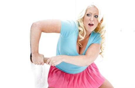 How Alura Jenson, the fat milfoam blondie who is known for her moustache, is demonstrating the most effective method for sexually stimulating her penis.