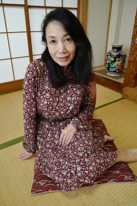 Ugly Asian Mature Lady Tsuyako Miyataka And Her Very Hairy Pussy