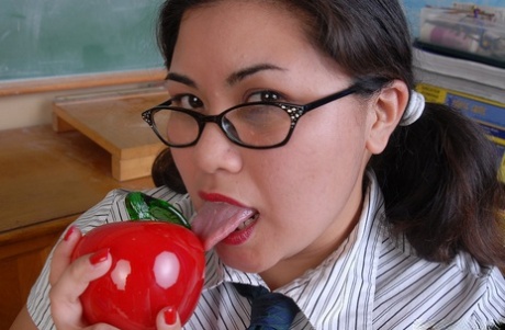 The vagina in the classroom was being dirty while an SSBBW schoolgirl was wearing glasses.