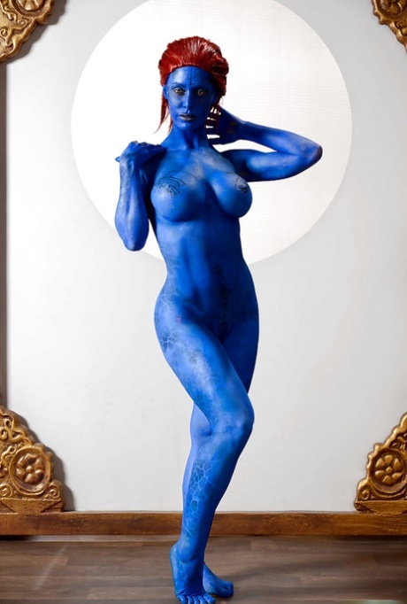 Redhead Fetish Babe Nicole Aniston Flaunting Big Naked Tits In Body Paint