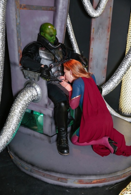 Pornstar Carter Cruise Getting Fucked By Alien In Crotchless Cosplay Outfit