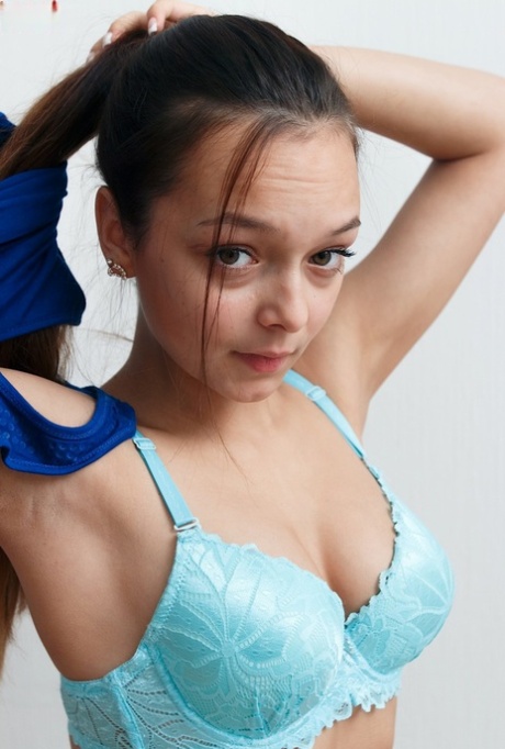 Cute Amateur Teen Karina Baru Uncovers Nice Tits Before Exposing Her Clitoris