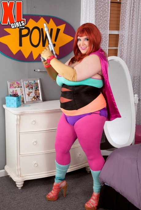 Redhead BBW Kitty McPherson Strips Off Her Cosplay Outfit To Pose Nude