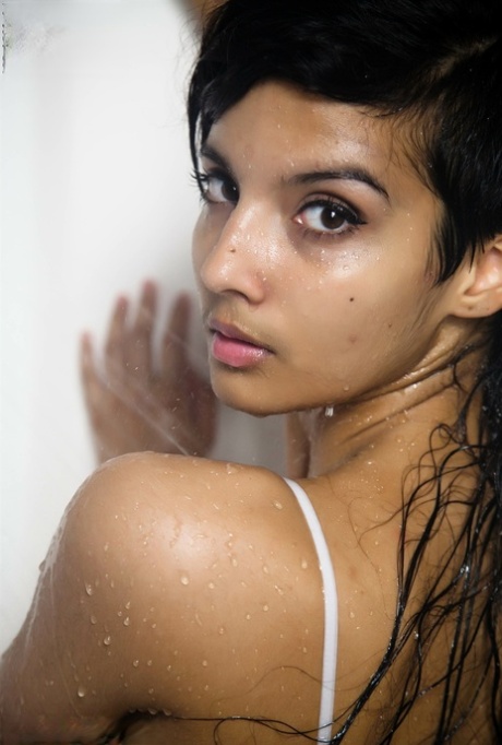 Beautiful Indian Girl Nude Photo Gallery - Indian Face Porn Pics & Naked Photos - PornPics.com