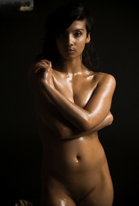 Dark India Nude - Dark Indian Porn Pics & Naked Photos - PornPics.com