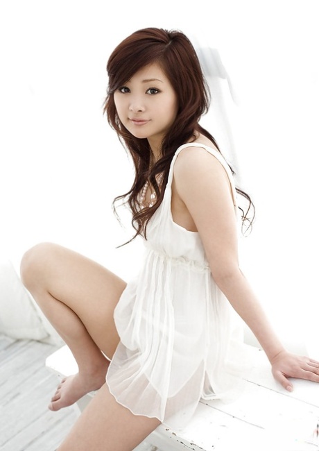In the photo, sweet-looking Asian babe Suzuka Ishikawa is shown with her repulsive body.