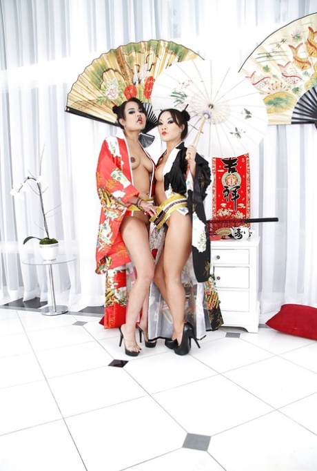 Sexy Asian MILFs Annie Cruz & Asa Akira Posing With Toys In Their Assholes