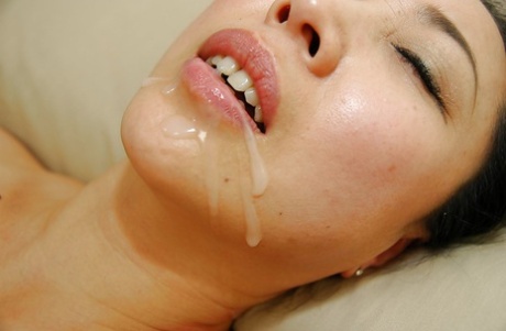 An Asian male athlete named MILF Naoko Yamaguchi experiences a blowjob and is shot in the mouth.