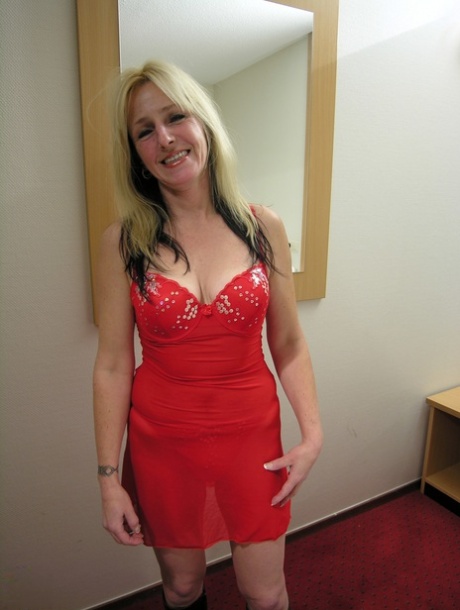 Mature Blonde Jasmijn Drops Her Red Dress And Gets Pounded Hard Wearing Boots