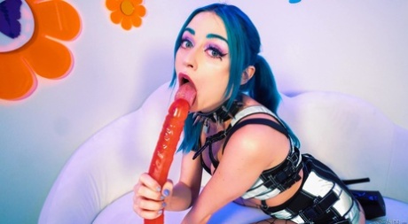 Gorgeous German Slut Jewelz Blu Getting Drilled By A Big Dick In A POV Scene