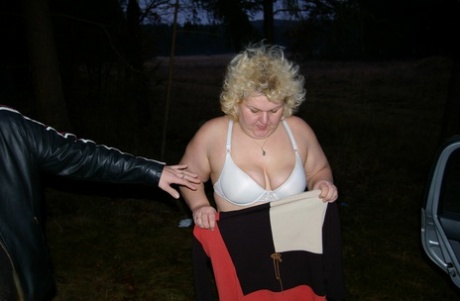 BBW Corinne, who is older than her years, participating in an outdoor threesome with high-energy metal work and finger games during the night.