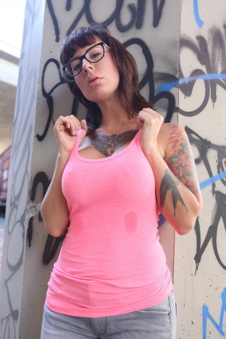 Tattooed Brunette Dollie Darko With Big Tits Sucks Fat Dick Like A Pro