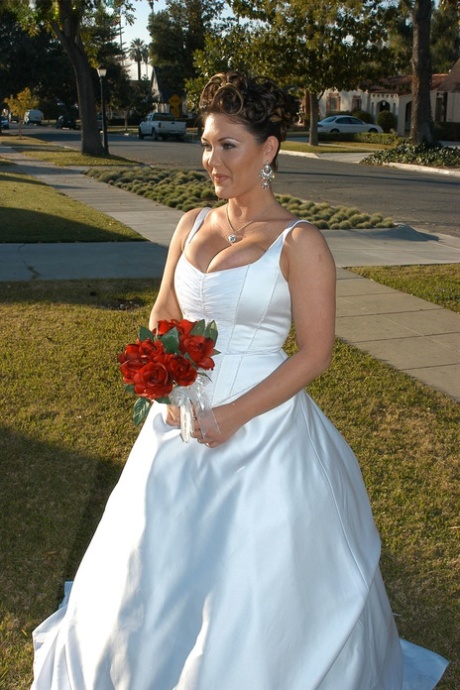 Curvy American MILF Claire Dames Flashes Her Big Tits On Her Wedding Day