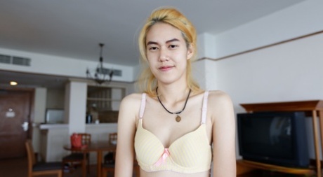 Thai Amateur Squirts After Selling Her Natural Pussy To Sex Tourist