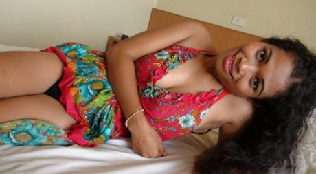 Thai Girlfriend With Sexy Smile Nudes Nice Natural Tits And Shaved Twatty