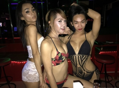 Группа сексуальных ледибоев-любителей щеголяет женственными телами в откровенных клубных снимках