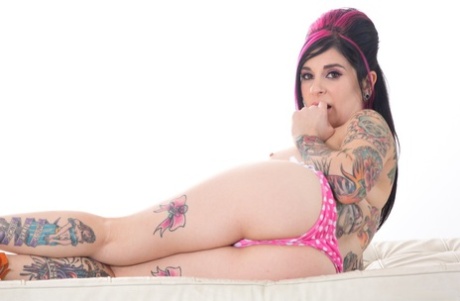 Sassy punk girl Joanna Angel sheds tiny bikini to spread legs for clit play