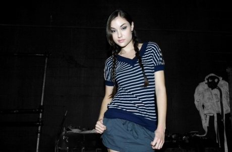 Bondage for device: Sasha Grey.