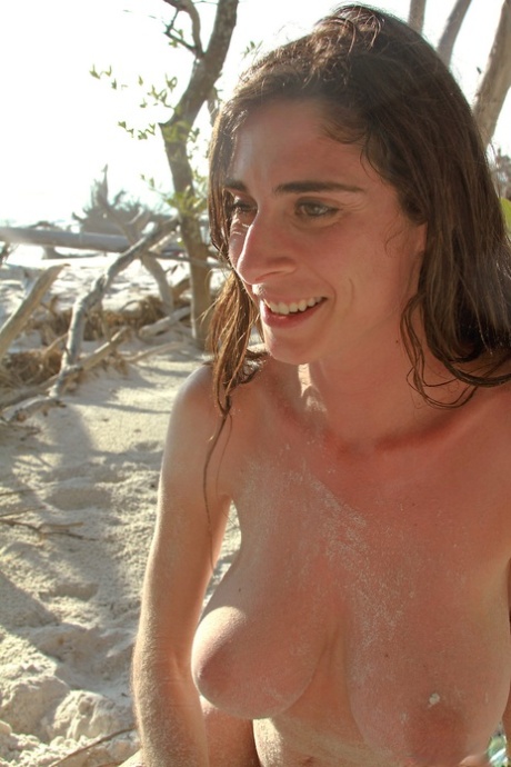 Amateur Teen Sophie Diamond Lets Out Her Natural Big Tits & Poses On The Beach