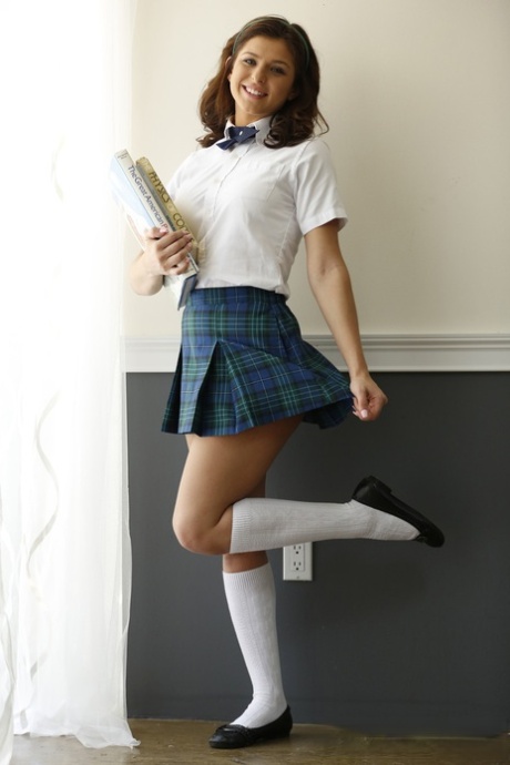 Busty schoolgirl Leah Gotti