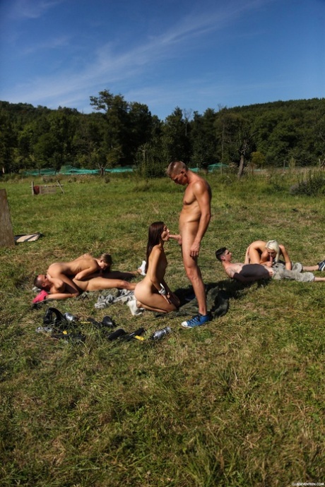 Military Girls Enjoying Wild Groupsex With Their Male Colleagues Outdoors