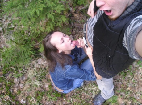 Teen Amateur Tanya Treating Her Boyfriend To An Outdoor POV Blowjob