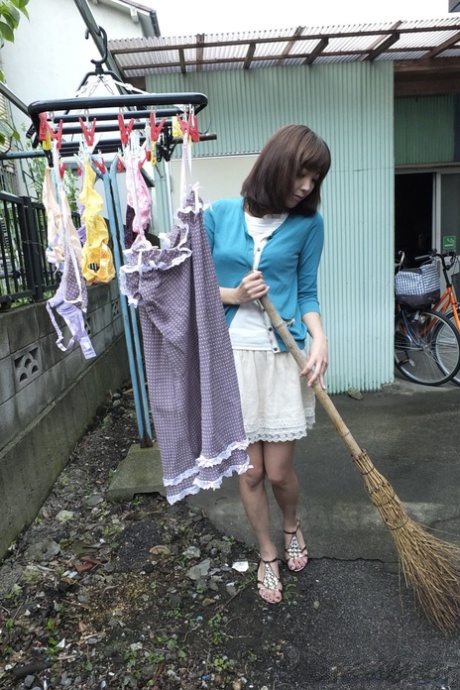 Sweet Japanese Babe Juri Kitahara Gives Her Landlord A Hot Blowjob