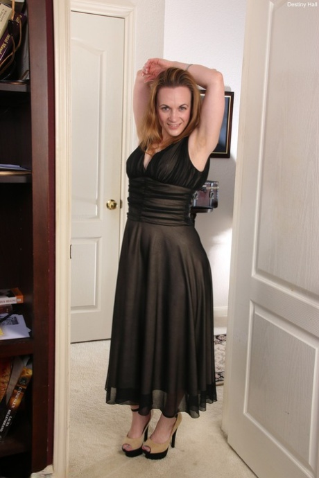 Mature Amateur Destiny Hall Doffs Her Elegant Dress And Rubs Her Juicy Cunt