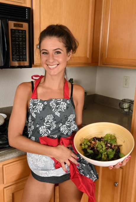 Housewife Tara Ashley Strips Naked In The Kitchen And Eats A Fresh Salad