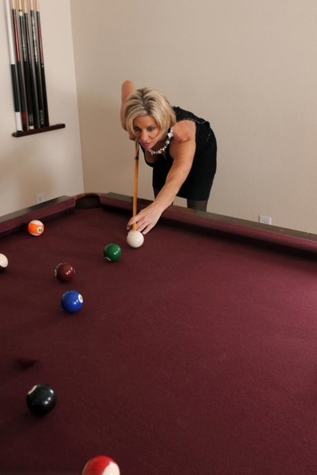 Blonde MILF Payton Hall Shows Her Yummy Pussy From Behind While Playing Pool