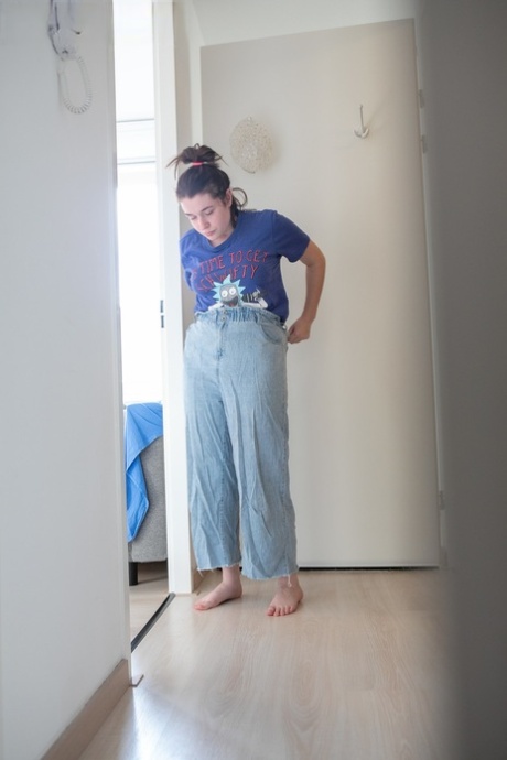 Horny Australian amateur Casey Q gets spied on while dressing in her pajamas