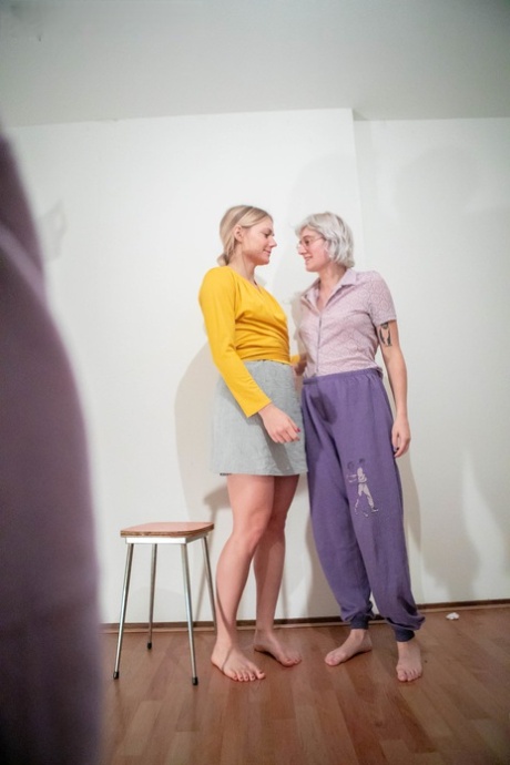 In their bridal ensembles, Elin and Maely display a charming combination of body shapes with facial expressions and a French kiss.
