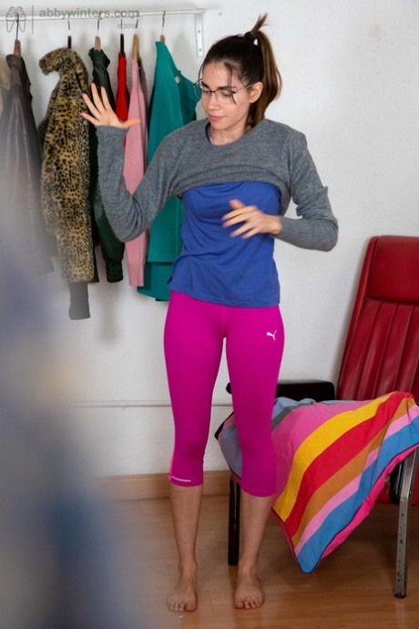 In her running attire, Paola G is a charming amateur who has small accomplishments.