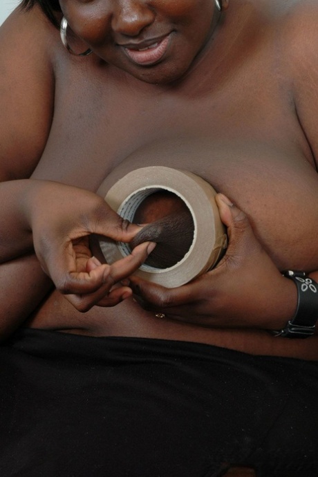 Black Girl Large Nipples - Black Women With Huge Nipples Porn Pics & Naked Photos - PornPics.com