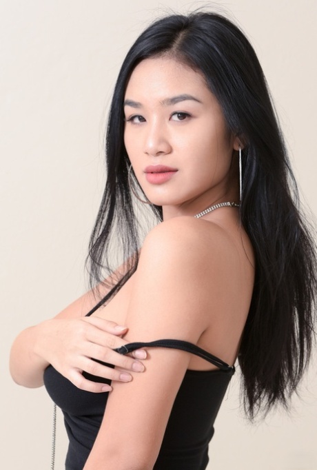 Asian Honey With Stunning Tits Kahlisa Reveals Her Bushy Twat In A Solo