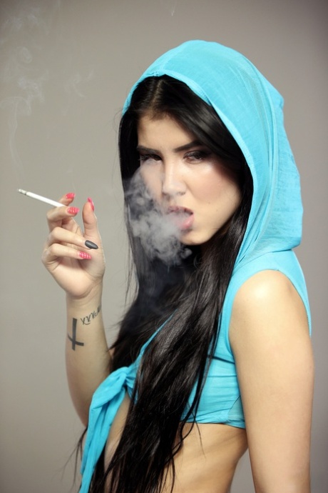 Teen Smoking Porn Pics & Naked Photos - PornPics.com