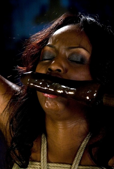 Famous Ebony Pornstar Jada Fire Gets Fucked With A Toy While She's Tied Up