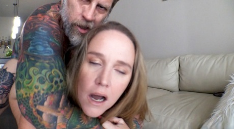 Thick Mature Wife Dee Siren Getting Her Fat Pussy Demolished By An Inked Dude