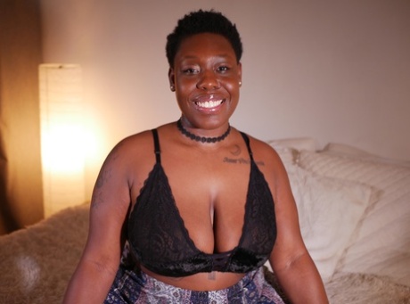Amateur Ebony With Short Hair Asia Drake Flaunts Her Big Tits And Big Cleavage