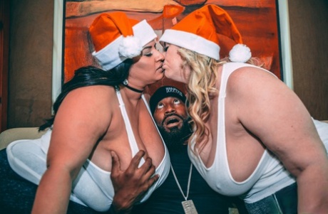 Christmas hats and a Chubby approach give the ultimate blow to any blackthief who engages in sexual activity.