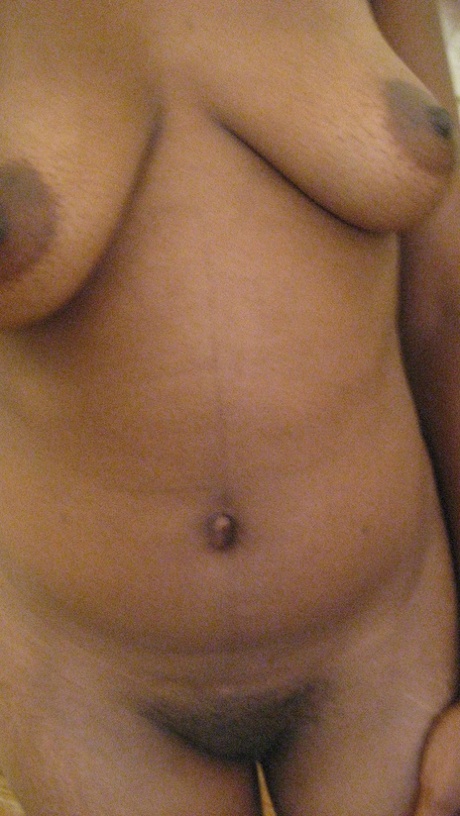 Black Ebony Self Shot Pussy - Black Pussy Selfie Porn Pics & Naked Photos - PornPics.com
