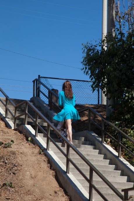 On a walk at the beach, young girl Jayden Taylors flaunts her figure while walking.