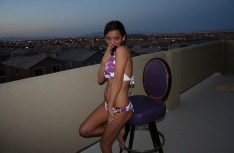 Katie, the brunette who is a sweetheart, exposes her big tits and takes to the stage in the nude during the night.