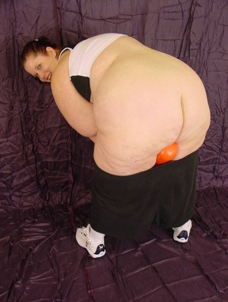 SSBBW's cunning style involves playing with her haired, polished fisted handbag while playing the game of catchphrase.