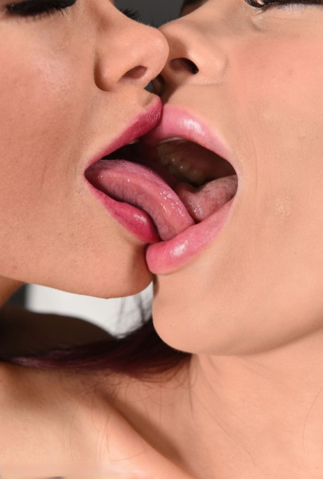 Long Lesbian Tongue Sucking Kissing - Lesbian Tongue Kissing Porn Pics & Naked Photos - PornPics.com