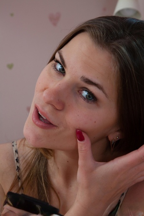 Ukrainian Babe Bella Moore Unveils Her Big Tis & Ass & Fingers Her Hairy Muff