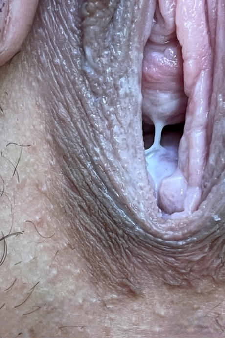 Wet Pussy Close Up | Saddle Girls